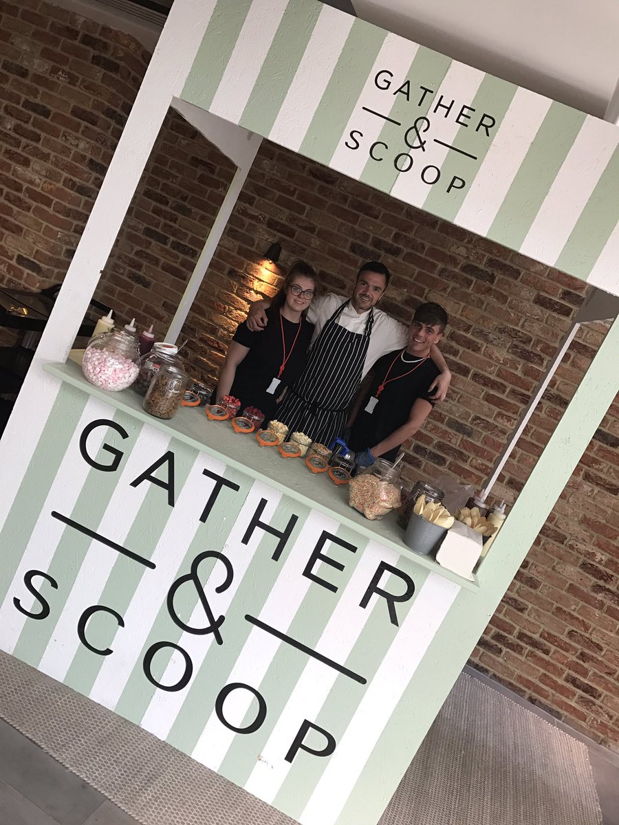 The sun reappeared just in time for lunchtime 🍦#weallscreamforicecream 🍦☀️