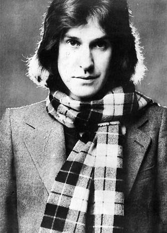 Happy Birthday to Ray Davies of The Kinks, born June 21!
\"Waterloo Sunset\"   
