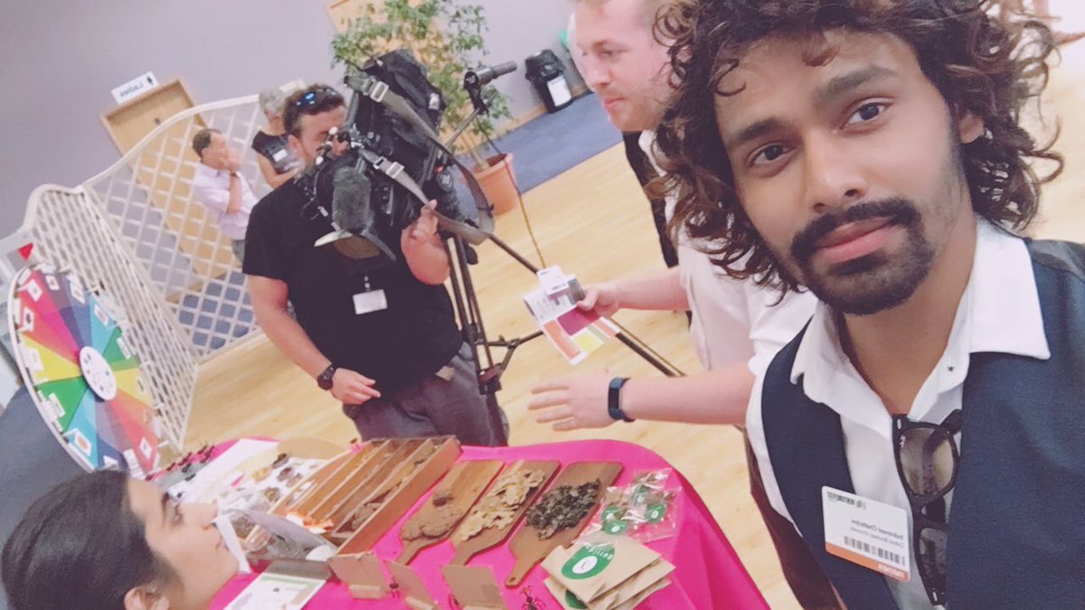 neil_chats's tweet photo. On BBC today in conversation with @Jeremy_Stern @EatingOurGrubs ! @BBCSouthToday ! Watch out ! @oxford_brookes @hls_research @brookesBS https://t.co/7sjXXvHktP