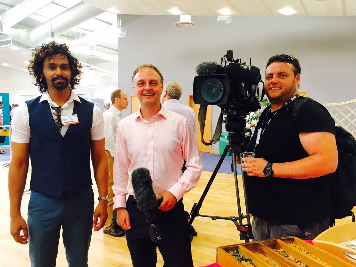 neil_chats's tweet photo. On BBC today in conversation with @Jeremy_Stern @EatingOurGrubs ! @BBCSouthToday ! Watch out ! @oxford_brookes @hls_research @brookesBS https://t.co/7sjXXvHktP