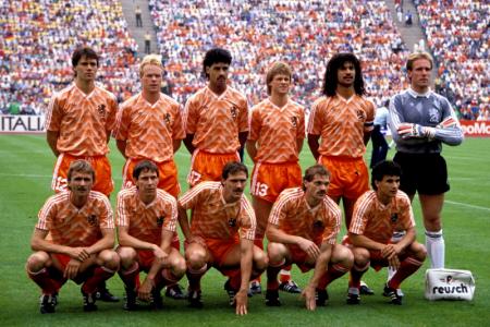 alletijden's tweet photo. Het was een goede keeper, en dat was 'ie #vBreukelen #KNVB https://t.co/F5qTxSoPFY
