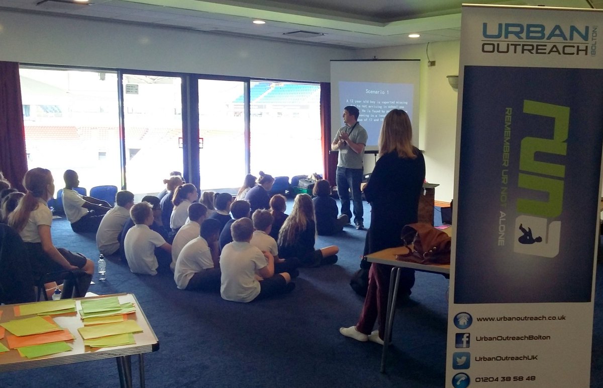 RUNA at the Macron with Year 6 kids highlighting dangers of running away and exploitation. #itsnotok
