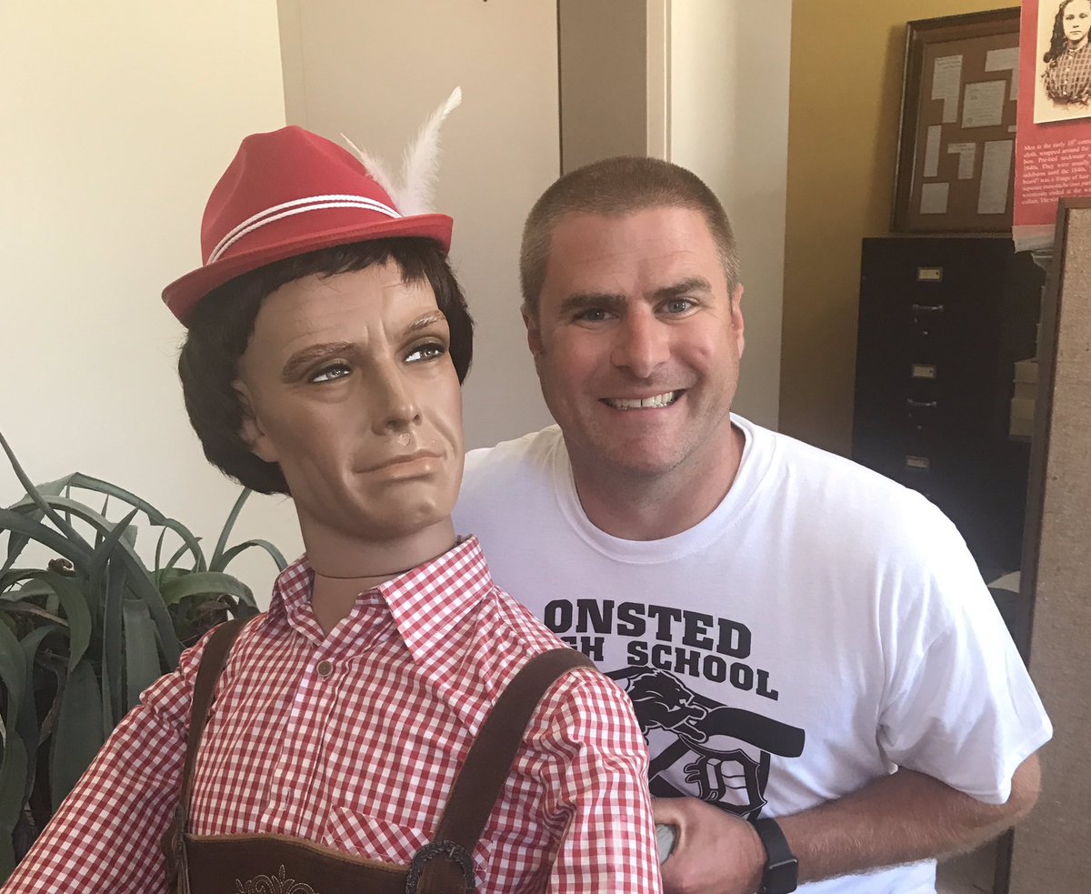 My brother from another mother. #Frankenmuth #HotStuff #BothOfUs