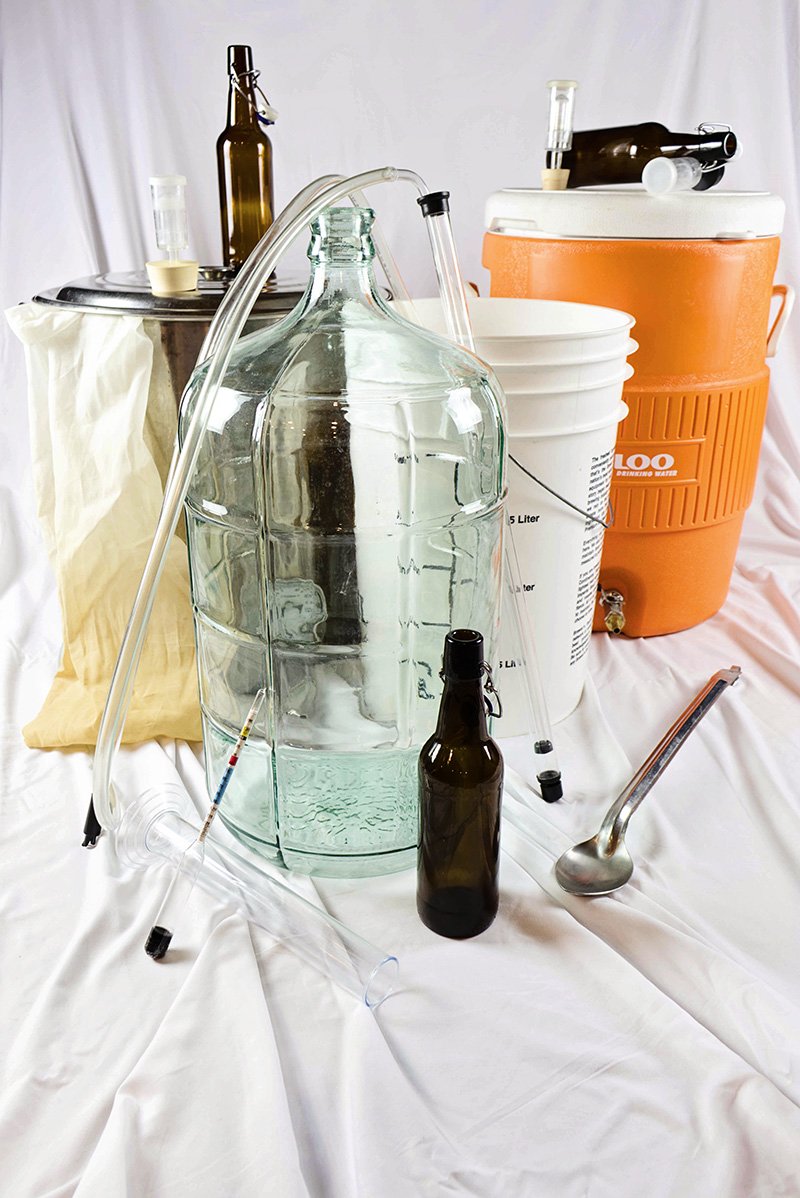foodbloggersCA's tweet photo. Our Home Brewing Series w/ @thehesitantchef rolls on.
Something that can't be overlooked...Cleaning &amp; Sanitization
https://t.co/W4Vr24SKWG https://t.co/Nnp4pa8909