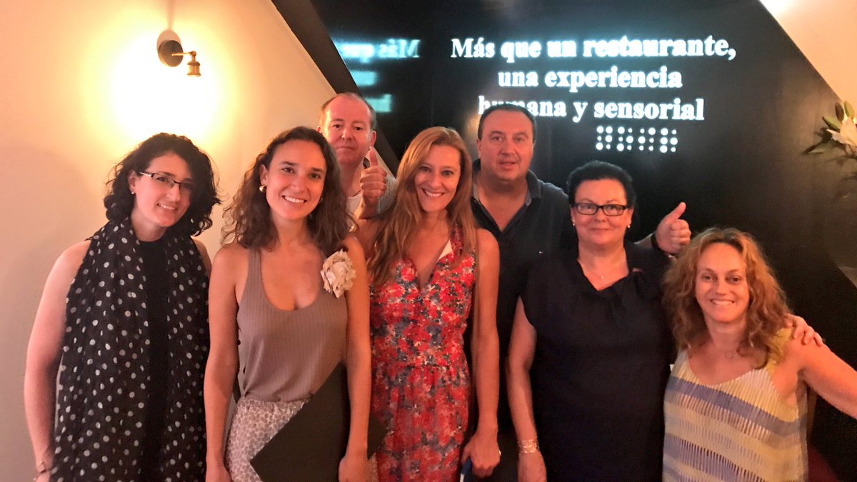 SastrePaco's tweet photo. #DansLeNoir en #PzaDelBiombo #Madrid Experiencia muy #CURIOSA q en mi caso me ha hecho pensar en la SUERTE q tenemos los q vemos 👀Gracias !👍 https://t.co/oS7qC3CKl9