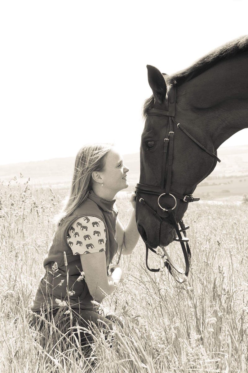 SpoonPhoto's tweet image. I do love a good horsey photo session #equestrianphotography