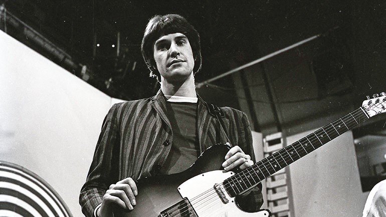 Happy birthday to Ray Davies singer and songwriter for the amazing       