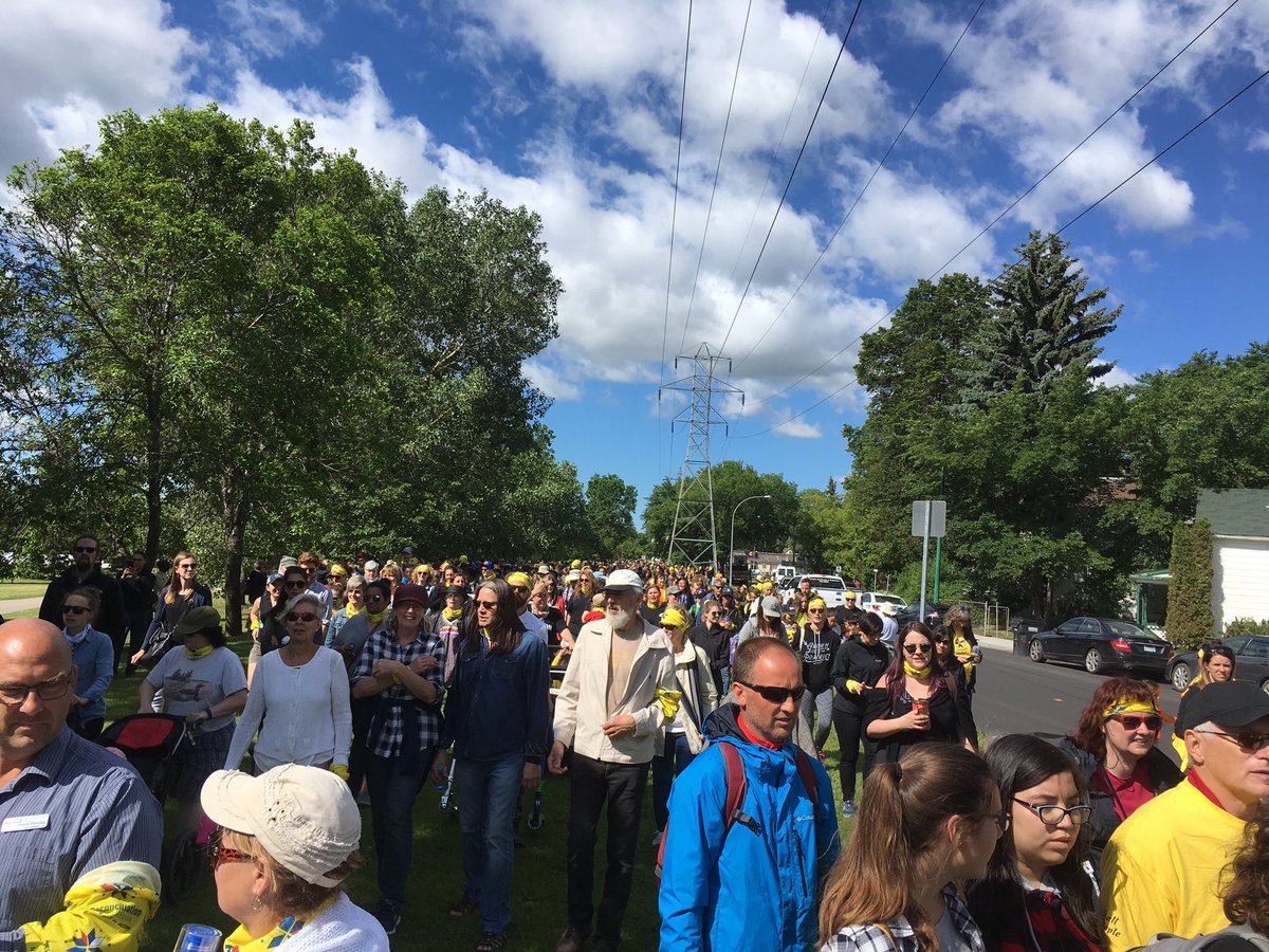 jennyplotzki's tweet photo. Amazing sea of people at @RockUrRootsYXE! @UnitedWayStoon #NationalAboriginalDay https://t.co/tdUwlL4vcB