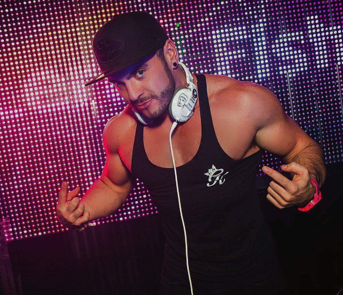 cqmanager's tweet photo. My vote goes to the beaut @djleroyfish from @pryzmbristol #jagerhausdj https://t.co/DI5lxKyecw
