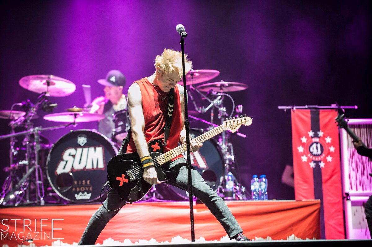 StrifeMagazine's tweet photo. We saw &amp; photographed LINKIN PARK &amp; SUM 41 last night!
Here are the many photos &amp; review:
https://t.co/FiuwiKryG0 https://t.co/URkuJ98x3Z