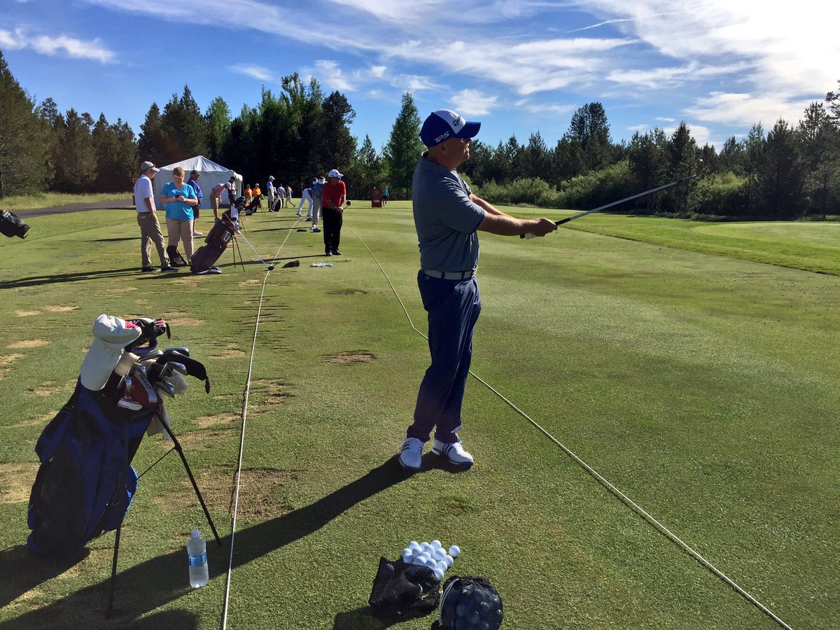 steveholmesgolf's tweet photo. Final round warm up at the #PGAProChamp. Starting the day at T53. 

Wish me luck! 

https://t.co/sgiBBP1jWd https://t.co/I4JHhKFJ0L
