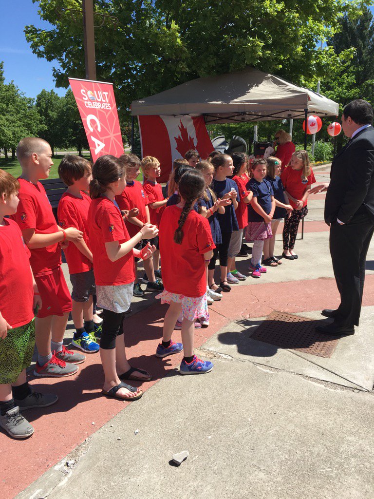 So happy to welcome FH Clergue grade 3 choir to help us raise our Canada 150 flag https://t.co/uf3du12W7o