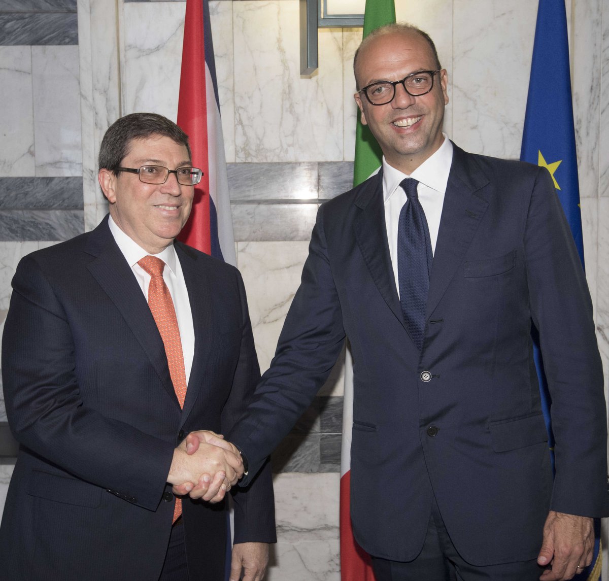#Alfano riceve alla #Farnesina il Ministro degli Esteri cubano #BrunoRguez: in agenda #economia, #cultura, #ambiente, #cooperazione 🇮🇹🇨🇺