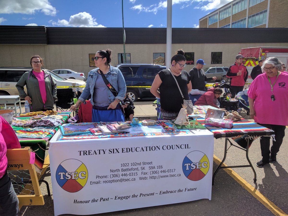 poundmaker56's tweet image. Happy National Indigenous Day! Celebrating at pancake breakfast in North Battleford with ITEP students. #NationalAboriginalDay