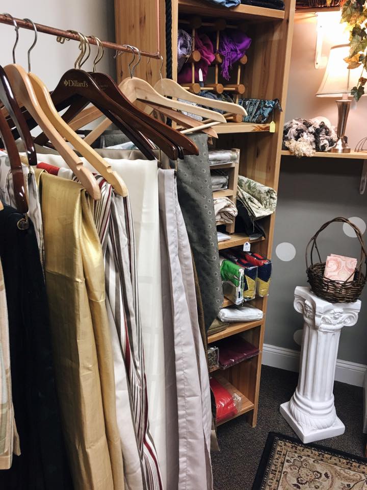 GSThrift's tweet image. FLASH SALE today at Good Stuff Doylestown: 25% off domestics!