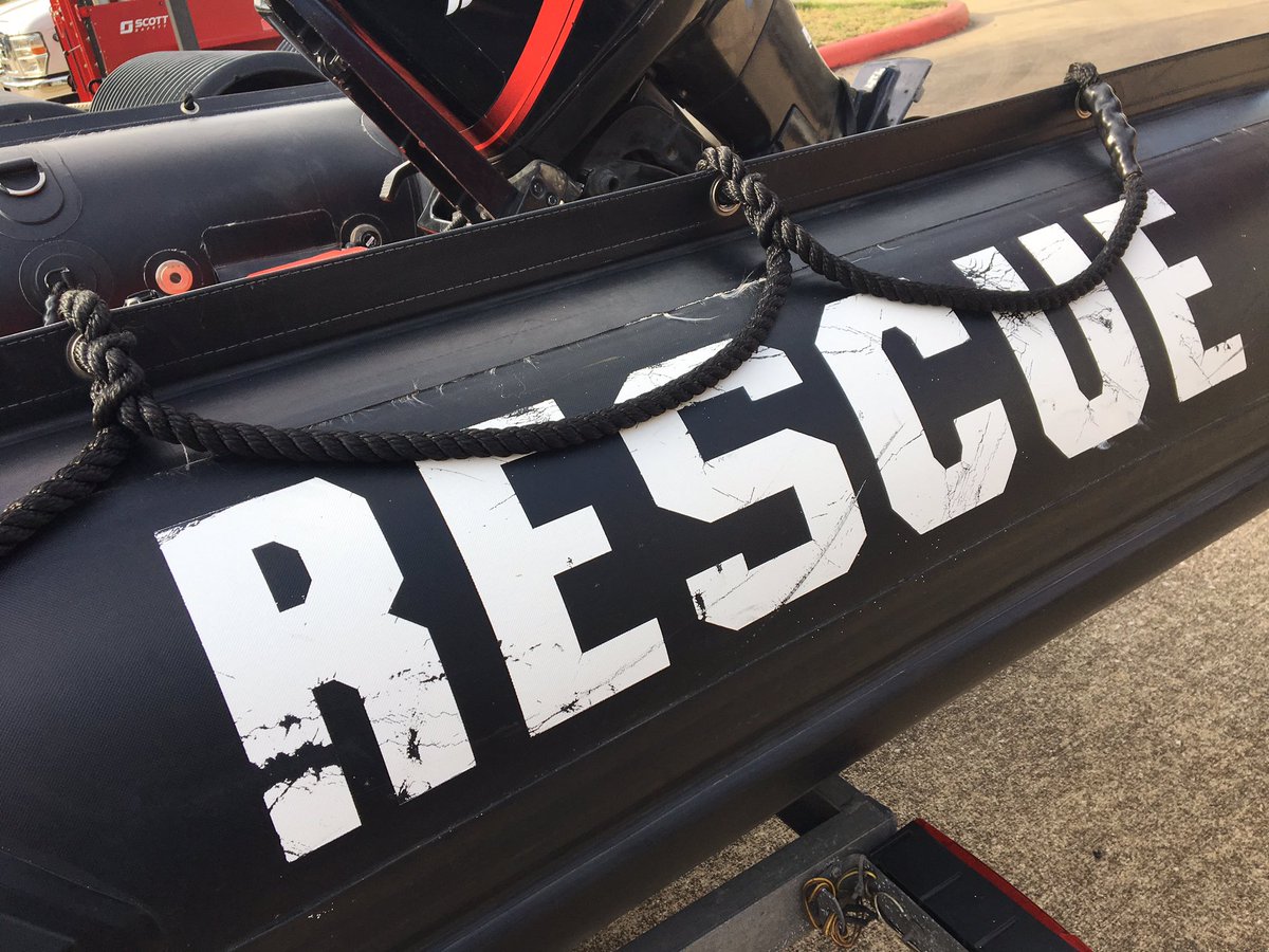 MayraABC13's tweet photo. #TexasTaskForce1 ready to send boat squads to Orange County, Galveston & other flood prone areas. @GregAbbott_TX wants to be prepared! https://t.co/EhFuaqUI4C