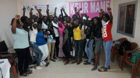 nenemaricou's tweet photo. A NGOR avc les filles de @keurmam echange sur l'axe stratégiqu sante et bien etre ds series d'action pr 1 fort plaidoyer sur #Demdiv @YWASN https://t.co/tYwmeTqeyR