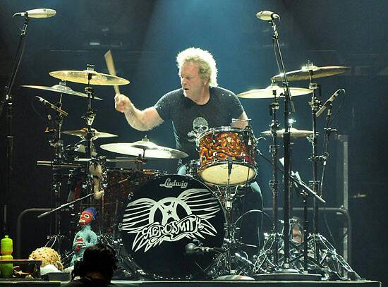 Happy 67th birthday to Joey Kramer! 