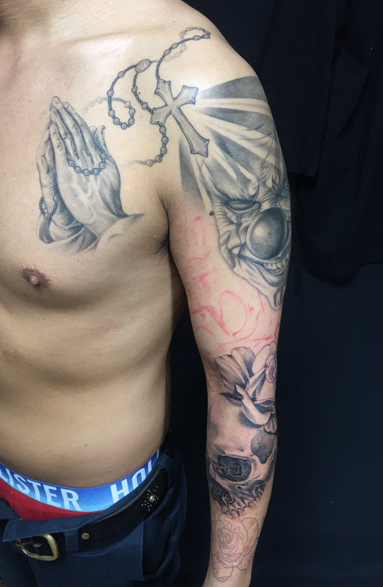 Work pic. カラーワーク。施術時間は2時間半。 ワンポイント2箇所。施術時間は1時間。 ワンポイント薔薇。施術時間は1時間。  ワンポイント。施術時間は30分。 お疲れ\u0026ありがとうございました！ #刺青 #入墨 #紋身 #tattoo #japanesetattoo #タトゥー  #刺青師 #宮崎彫師 ..., image size:783x1200