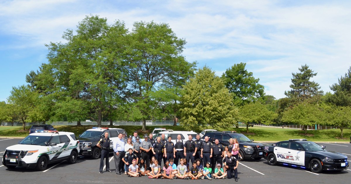 SHSPrep's tweet photo. Thanks to the police for visiting our CSI camp & McDonald's for good samaritan ice cream! #takeyournextstepwithPREP
https://t.co/QnaEsBJr3D https://t.co/AZZskmU2eI