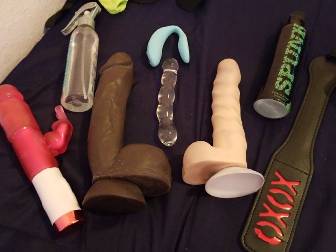 Toys and I are all ready to get online. Cum join me https://t.co/12vwrDDbp4<a href="/tag/mvsales"class="tags"><span>#mvsales</span></a>