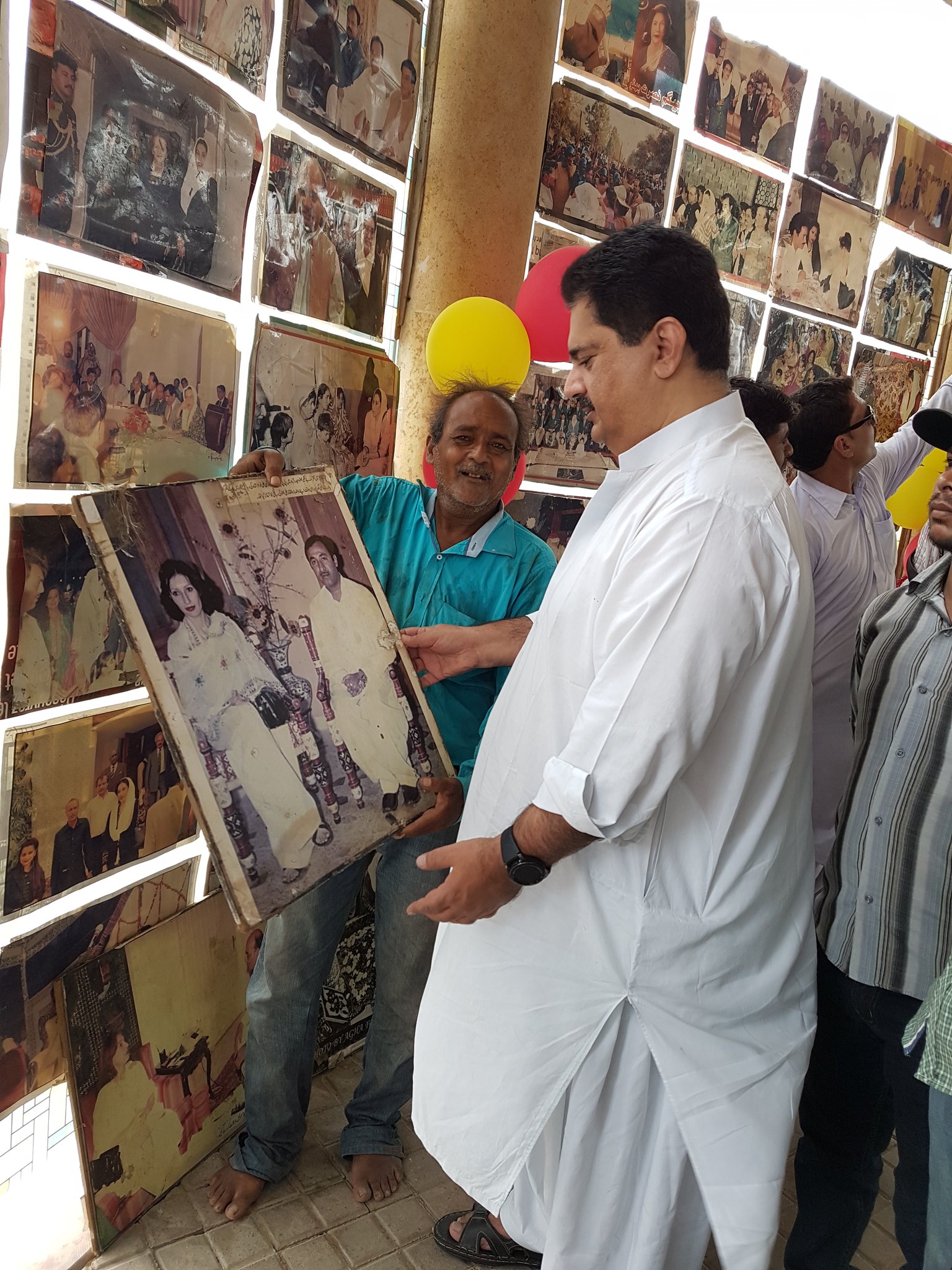 Happy birthday my leader Shaeed Benazir Bhutto. Went to picture gallery to remember memories. 