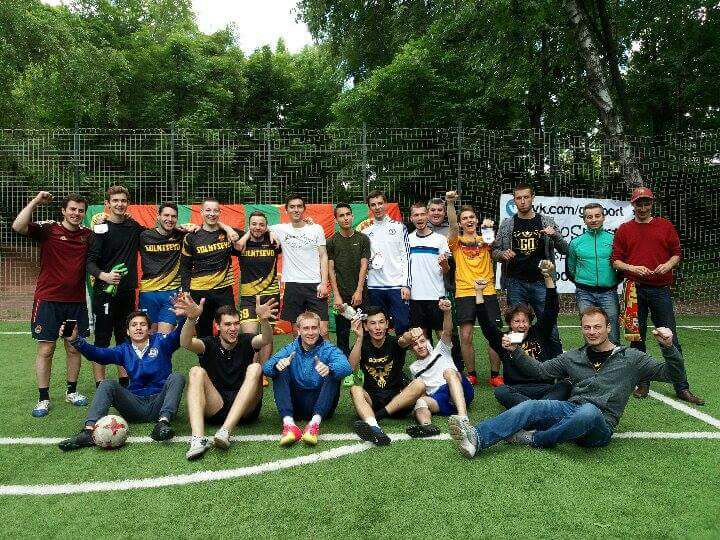 FansEmbassies's tweet photo. More snapshots from today's #RUSPOR fan friendly ⚽ in Moscow #ConfedCup https://t.co/s2IGFbSUkk