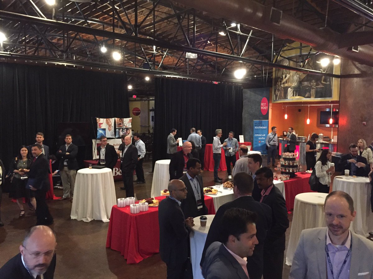 nextmoney_'s tweet image. Getting packed in Charlotte #NMSE17