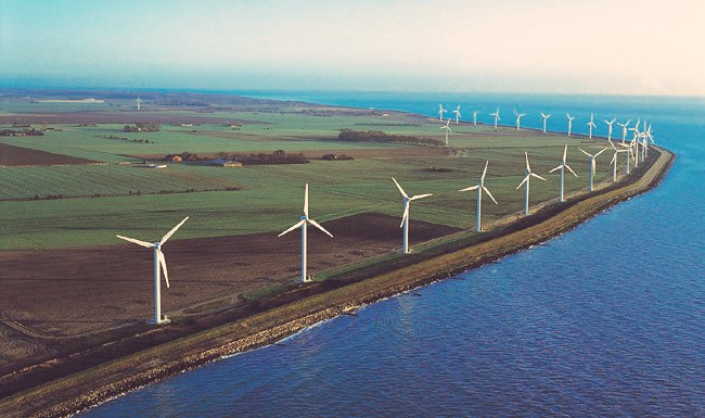 CvGregersen's tweet photo. Bytter gerne nogle frackingtårne for nogle flere vindmølletårne! #dkpol #smukkelolland @larsclilleholt https://t.co/lfcax9RVQZ