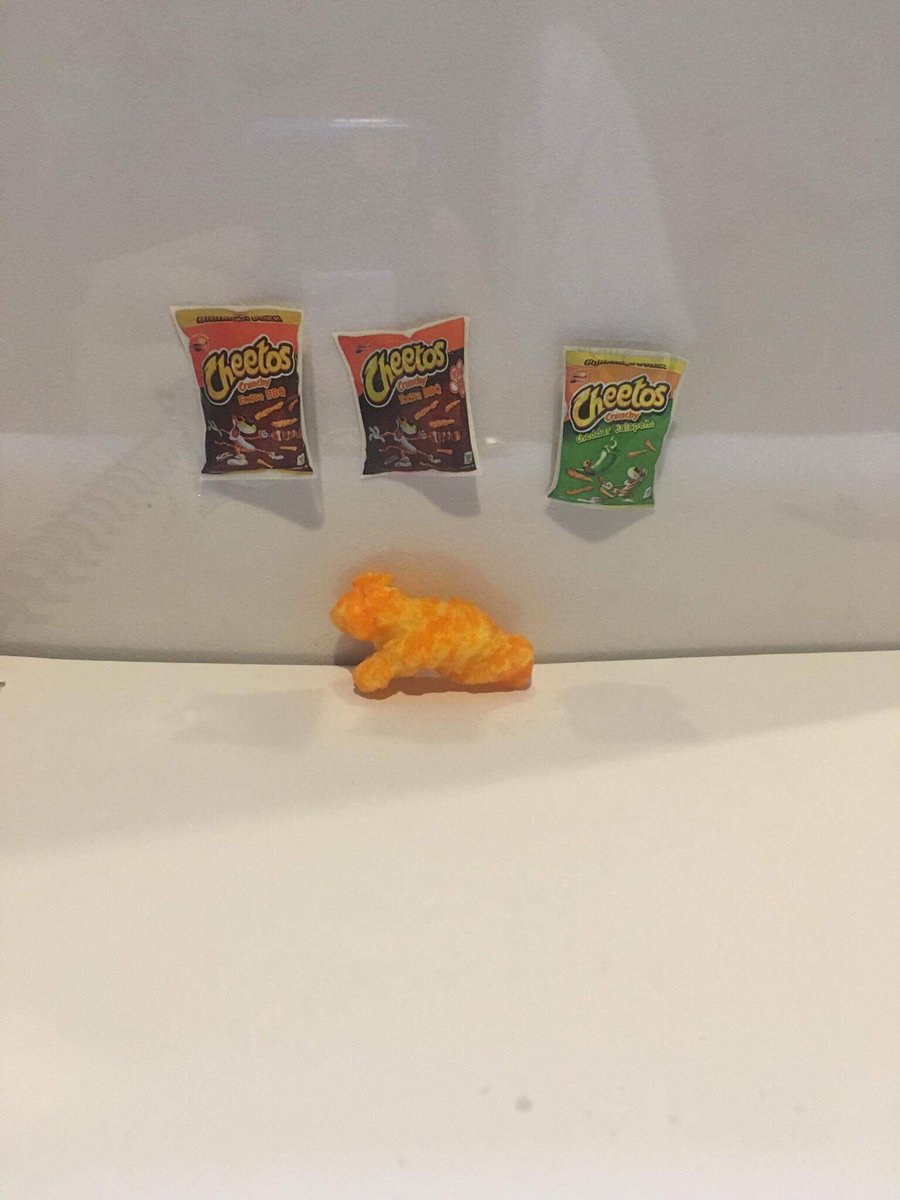 precy0102's tweet image. Crawling Baby! 👶 
#CheetosLookalike @CheetosPH