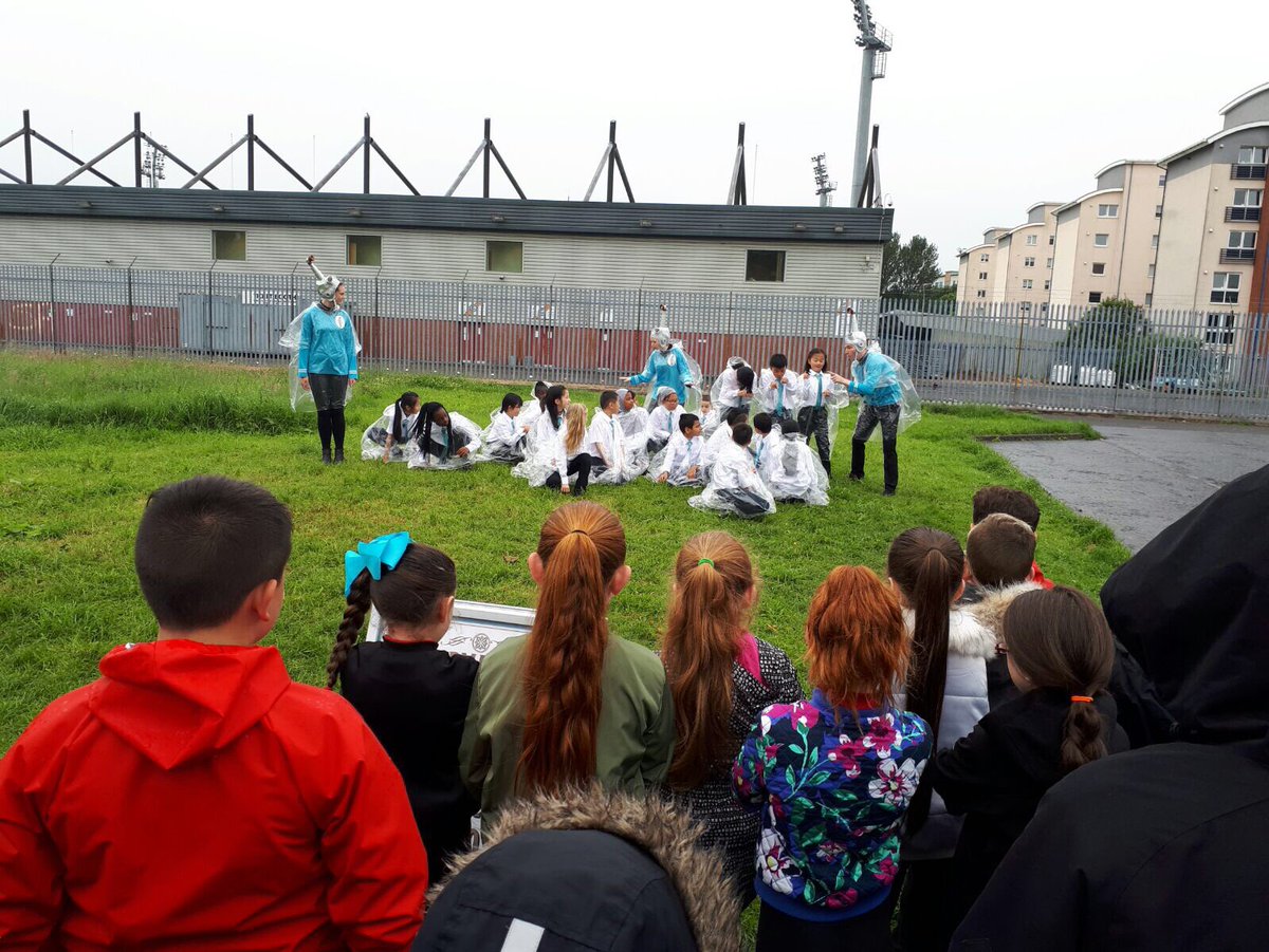 AbercornSecSch's tweet photo. Whole school trip to Submarine time machine!! https://t.co/GIQhySV3SY