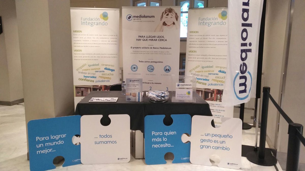 FunIntegrando's tweet photo. Hoy la Fundación Integrando está en Motivadores Tour de @bancomediolanum.
¡No te olvides de tu pulsera solidaria! https://t.co/BWUe5J7cZB