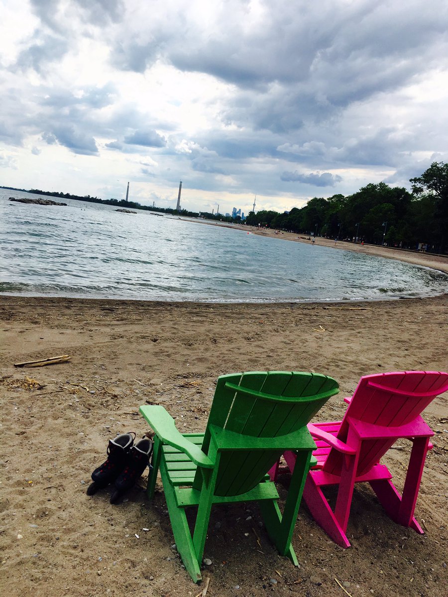 rainaskidssongs's tweet photo. Happy #SummerSolstice #2017 😎☀️#LongestDayOfTheYear &amp; SAT 11AM join me w/#kids 4#familyfun 🎸🎶 @FamilyPrideTO #pride #toronto @PrideToronto https://t.co/iGj3zOh9d7