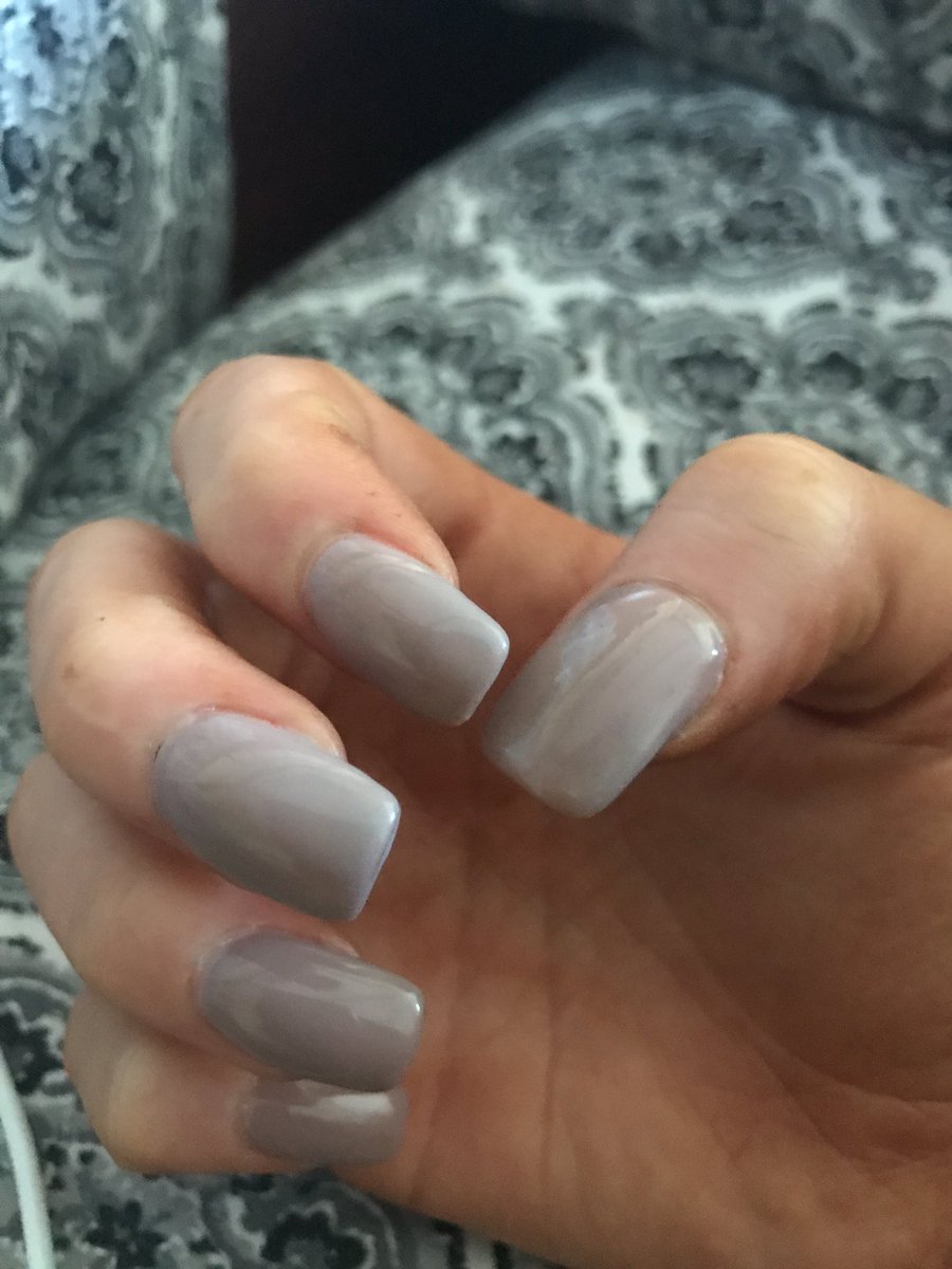 essdm's tweet photo. Sad no #paypigs wanted to pay for my nails so Queenie had to pay for them herself :( @paypigforladies @payslave123 @RTfaggot @CasualStars https://t.co/8WApQNbxcn