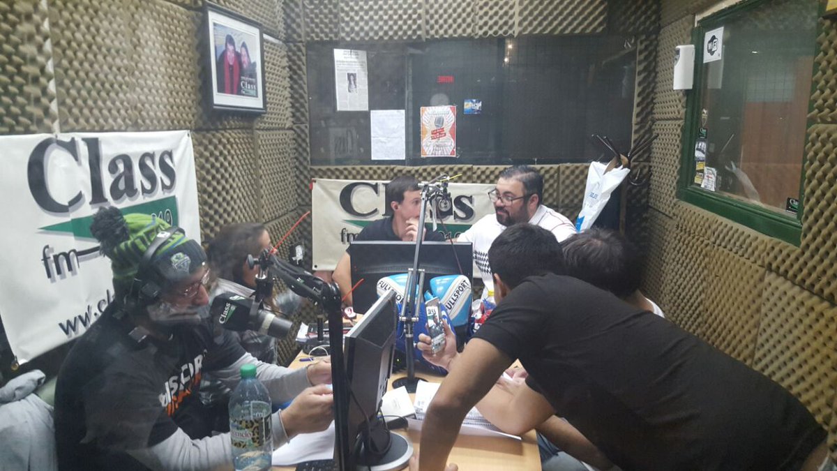 cercadelring's tweet photo. Escucha el imperdible #Programa111 de #CercaDelRing! #CDREnVivo hace click en el siguiente link!
https://t.co/GMNNFL77ZE https://t.co/iFgpyD1tYq