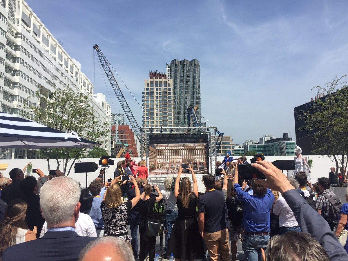 Feestelijk moment op het Spuiplein vanmiddag: start van de bouw van het OCC, vanaf 2020 ons nieuwe thuis!