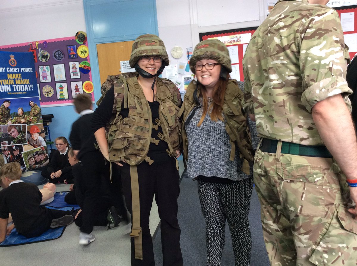 P7Room14's tweet photo. Army cadet force came in to RM14 to talk to us about the challenges of being a cadet! @woodside_school https://t.co/tb28yd7qU1