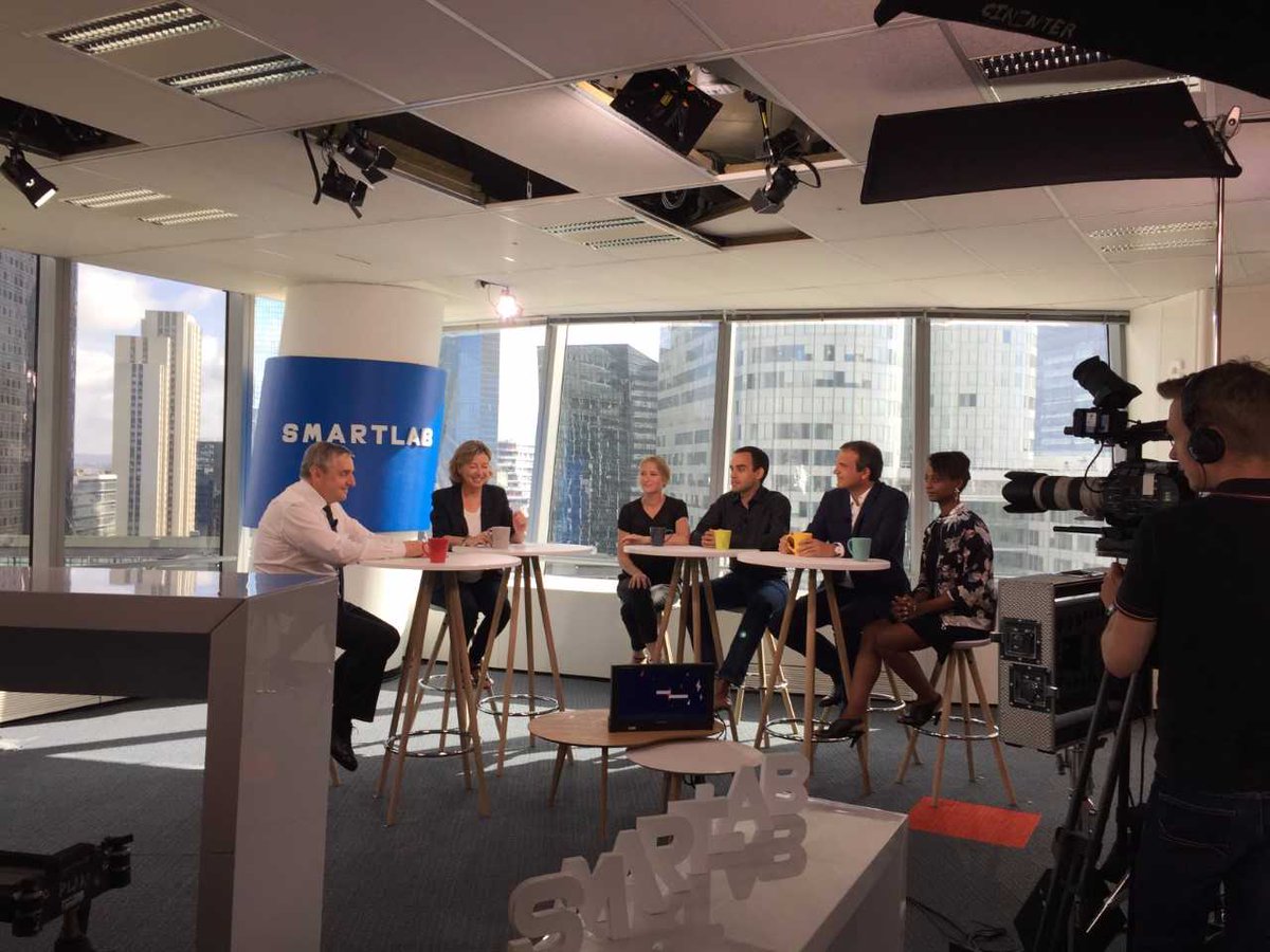 HenriLf's tweet photo. Les coulisses de #prisedirecte, l’émission de #TV interne avec 4 jeunes salariés de Commerce diffusée demain sur VEOL https://t.co/CM7d28qbvY