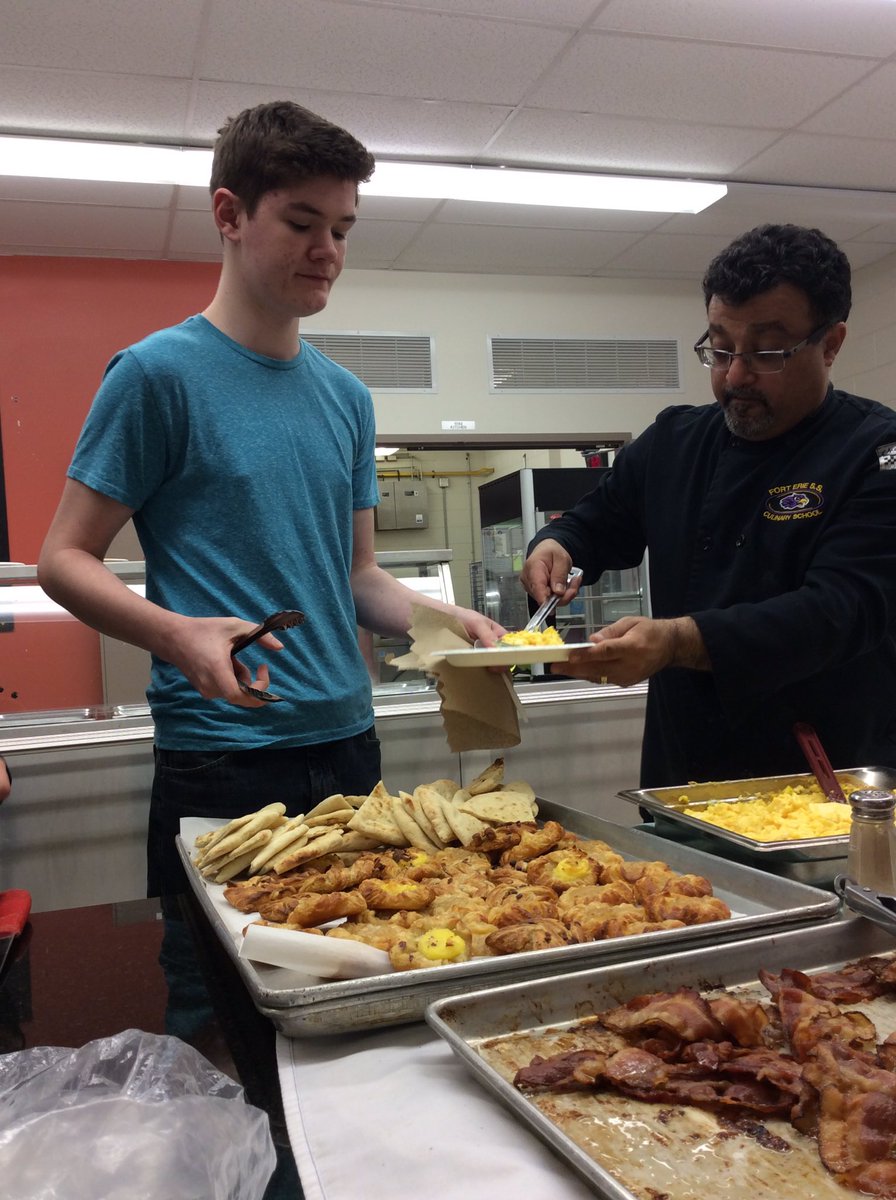 PomegranateGFE's tweet photo. Final breakfast at FESS culinary program #yummy @FESSROCKS @dsbn @DRobinsonDSBN @skillsontario @Wayne_Gates @UnitedWay @PasseroFE https://t.co/d1Yo0ftLqO