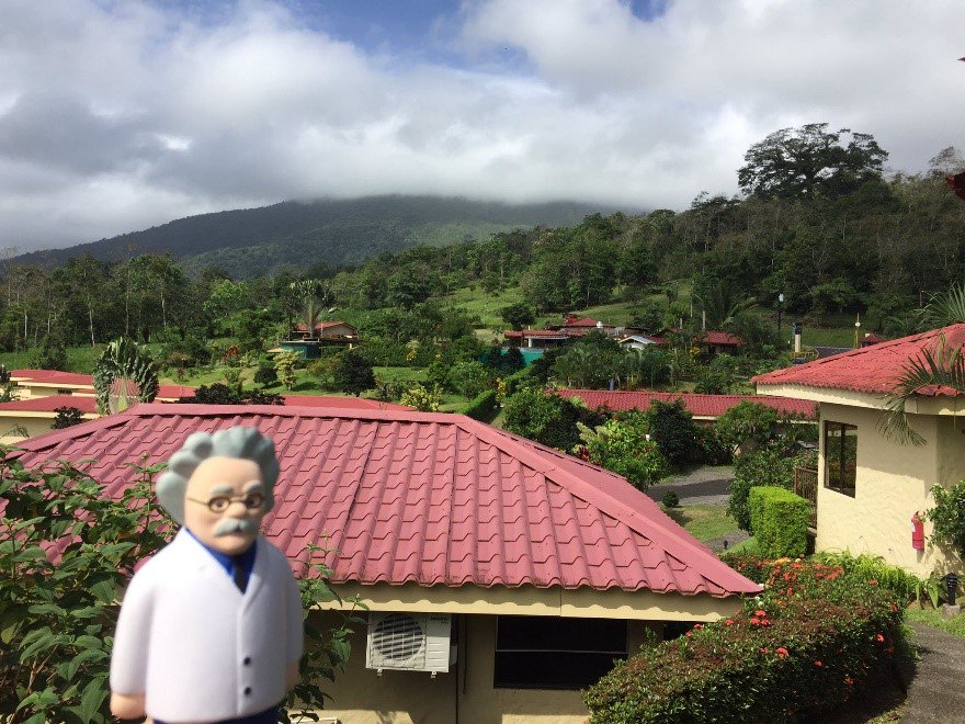CSL_Labs's tweet photo. Happy first day of #summer! In celebration of the warmer weather, guess where #CSLEinstein is in this picture from last summer? https://t.co/UJrN8abkfG