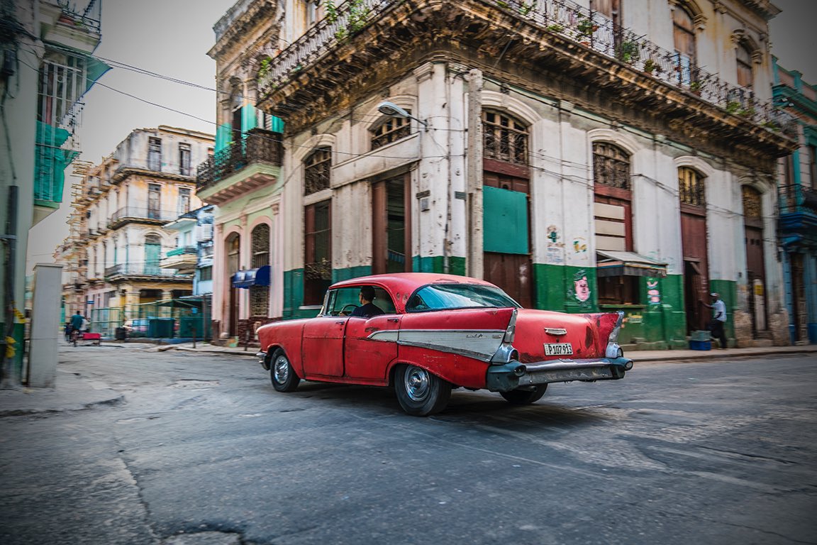 photoplayr's tweet photo. “Which of my photographs is my favorite? The one I’m going to take tomorrow.” #ImogenCunningham
#photography #cuba #500pxrtg
#Photoplayer https://t.co/a3J0QdH0pU