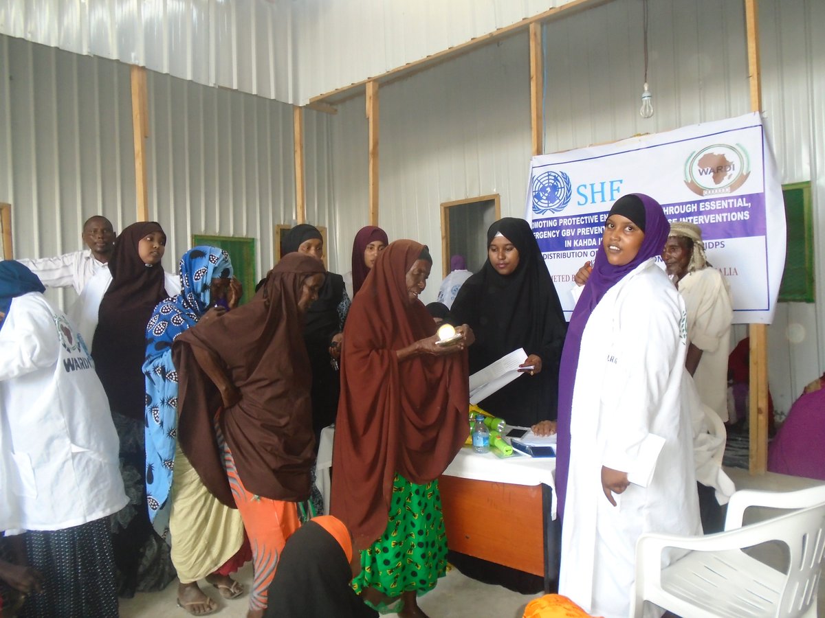 wardirelief's tweet photo. 65 Solar Torches distributed to 65 IDPs HH in Kalkal MCH [25 April, 2017] @OCHASom @shf_somalia #WARDI #Solartorche #kalkal #MCH https://t.co/SVphziw8Bg