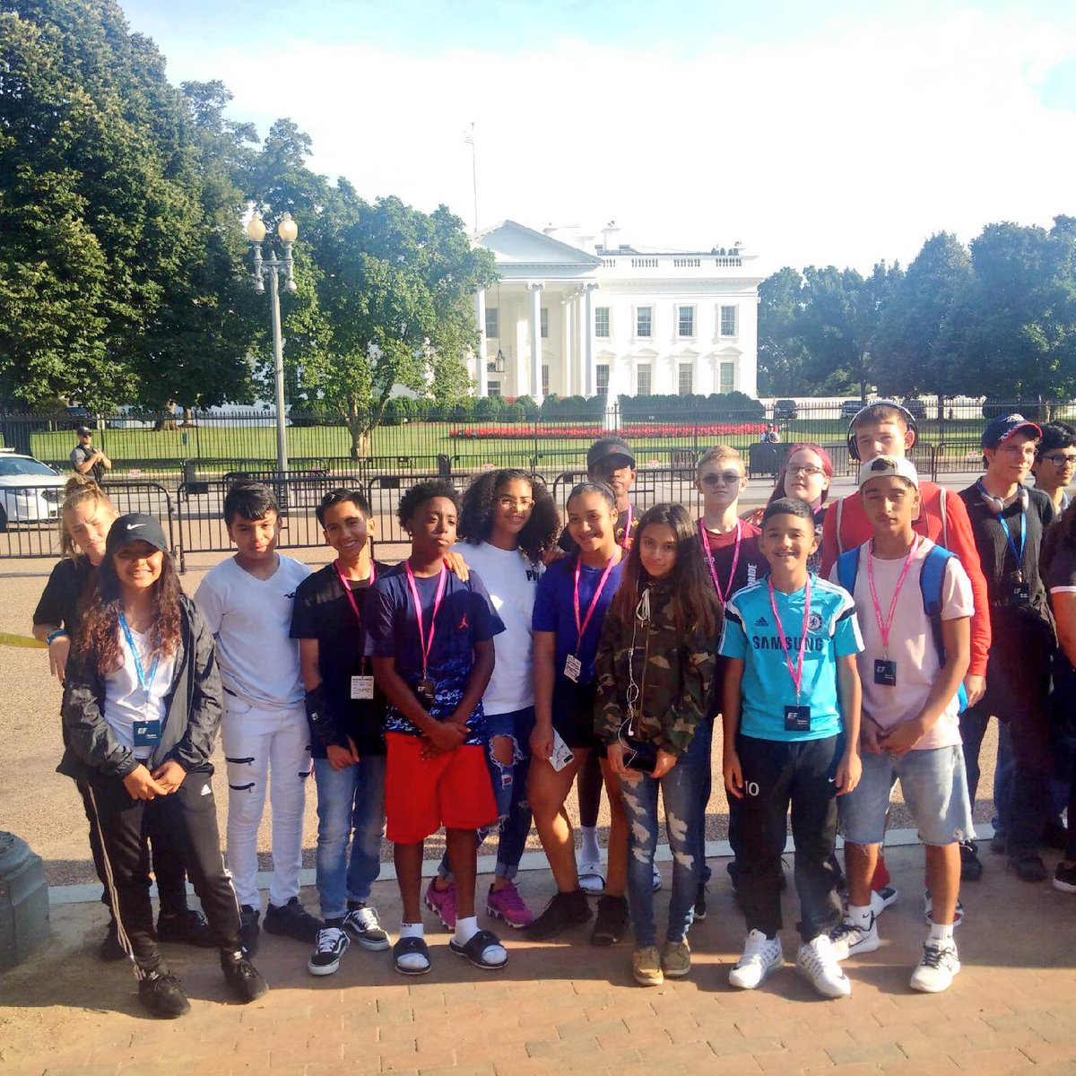 AnimationisFun's tweet image. Great day in #WashingtonDC with outgoing 8th graders from @reaganmiddle. #gpisd #highschoolherewecome #eftours
