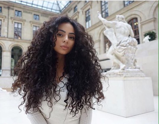 fear_twdrpg's tweet photo. • Armine Isajan 
• Rose-Alice Kent
• 19 ans
• hétéro
• Ranch
• arc, poignard
• douce, réservée, à l'écoute 
• @ralkent https://t.co/cQOGOX3rcq