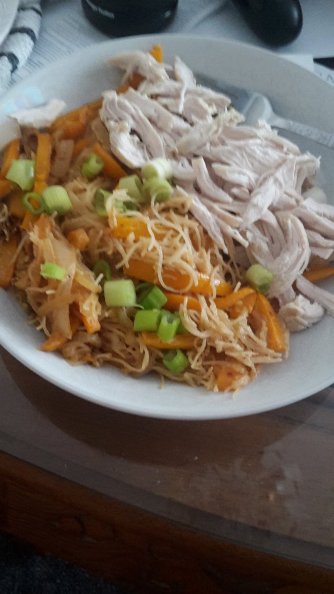 Pheebs_9876's tweet photo. Just made the Nutty Chicken Noodles from the #NowCookIt series by @sortedfood and omg it is gorgeous ๐ https://t.co/G6ulDWKYoF