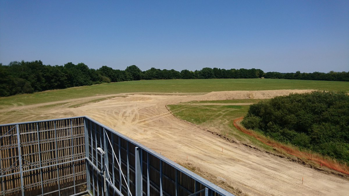 PROXINNOV's tweet photo. Photos des travaux de @SeproGroup sur le site de @PROXINNOV prises du toit de la plateforme ! #campusrobotics &amp;manufacturing https://t.co/esnAJko4Vu