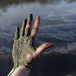 nutgraham's tweet photo. Let us remember that WATER is our basic right here in AMERICA.  We should not have to beg for it or question our leadership about it. EVER!! https://t.co/cGRNr3WCHo
