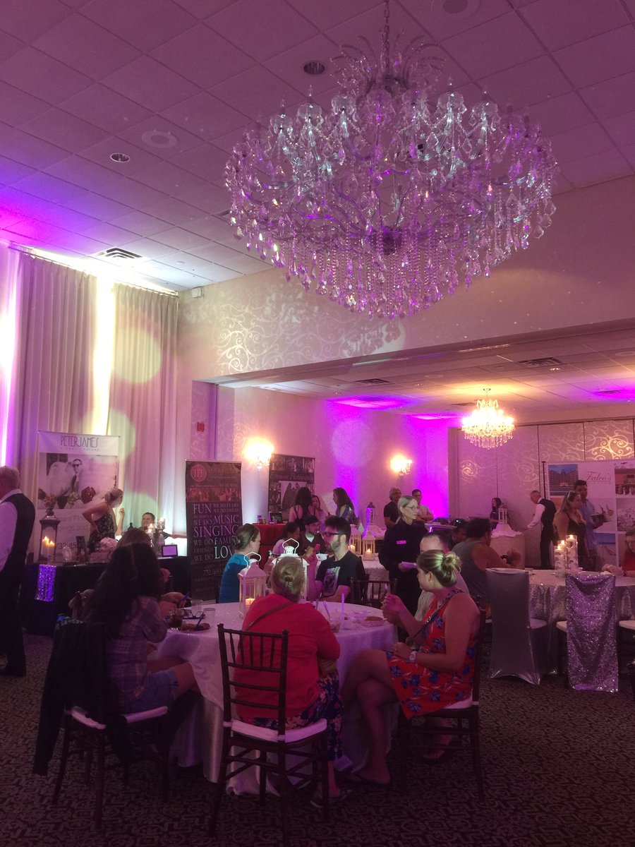 njwedding's tweet photo. Greetings from #AsburyPark, #NJ! View photos from last night's #WeddingSetGo Bridal Show -> https://t.co/LlpRMTTwmc https://t.co/e8TZglMjLr