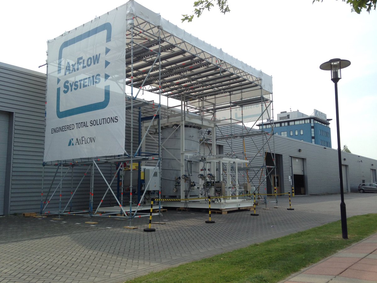 Komt het binnen qua hoogte niet uit, bouwen we buiten verder. Niks te groot voor #AxFlow Systems!