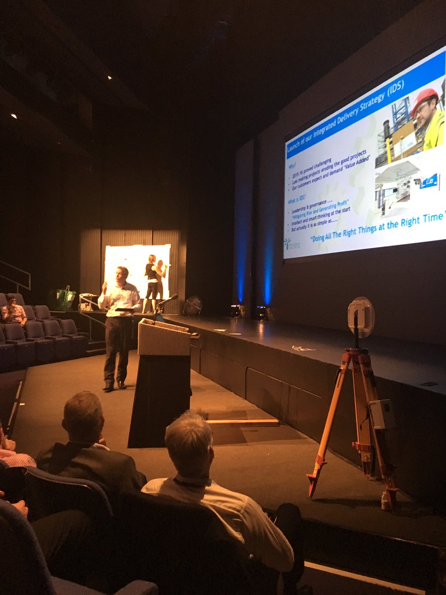 SamWickinsICL's tweet photo. @RossMather doing what he does best - selling IES and the great work that they do and making it better! Managed delivery and smart landing https://t.co/CELQVrEsMC